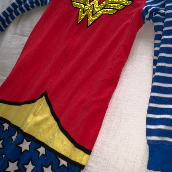 pj’s - Picture 4 of 4